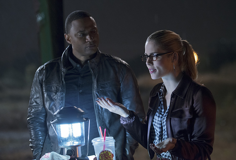Illustration for article titled Flash And Arrow Just Had The Greatest Superhero Team-Up In TV History